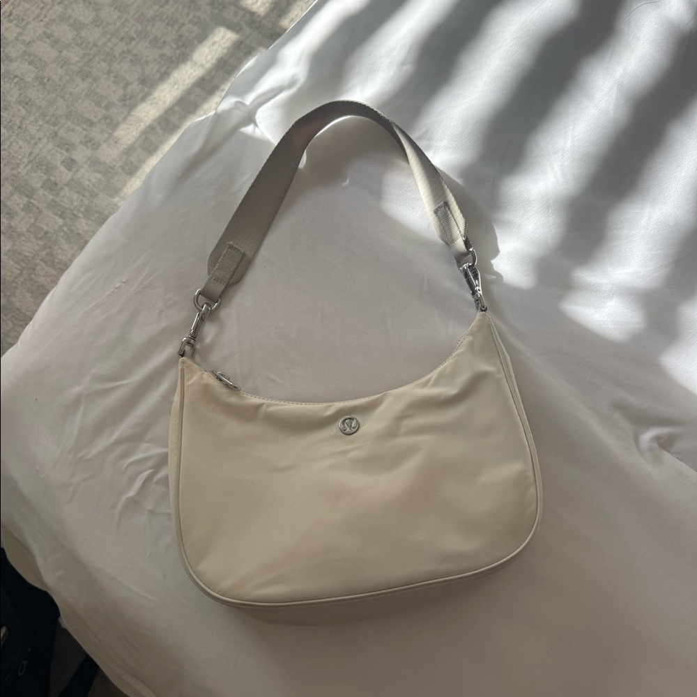 Lululemon bag